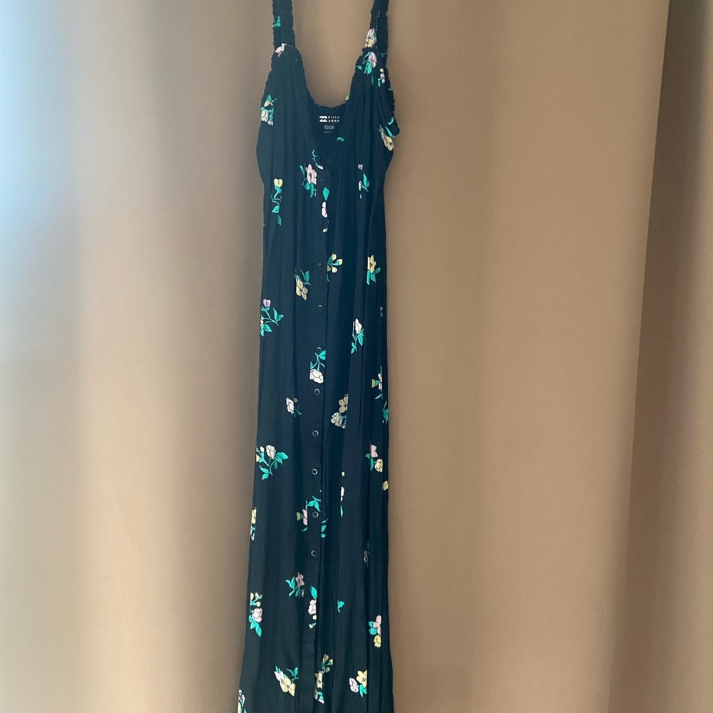 Billabong dress with buttons